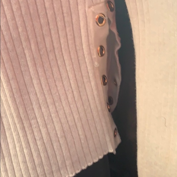 Sweater/Cardigan - Picture 2 of 2